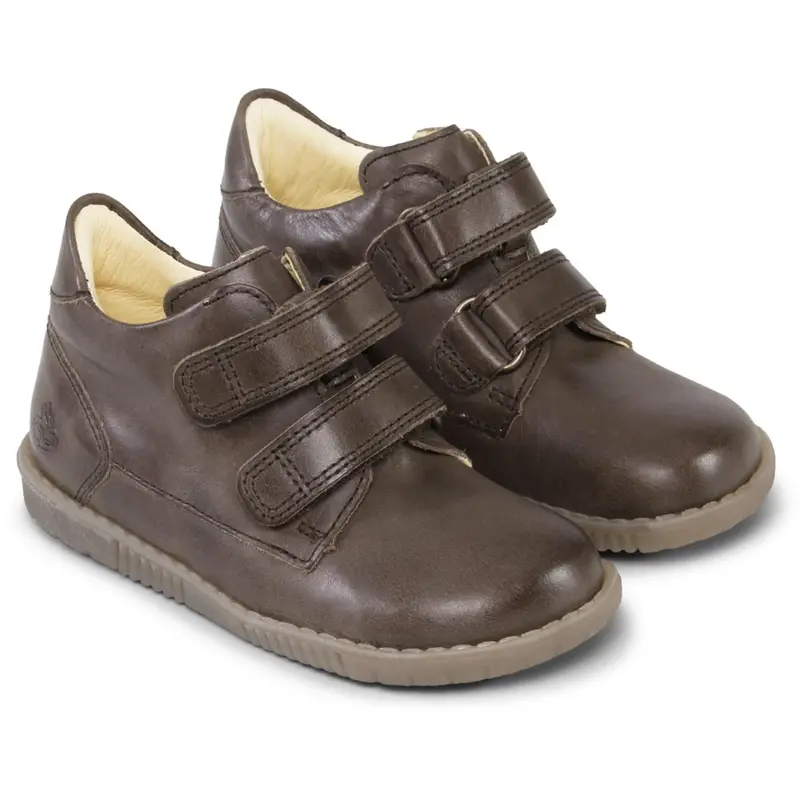 Bundgaard Dark Brown Ruby 1
