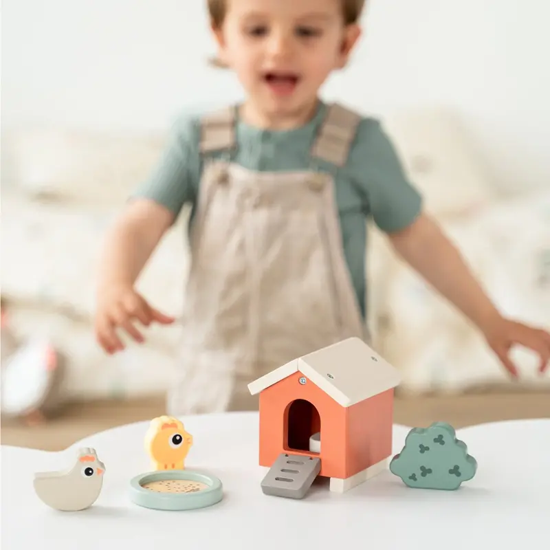Donebydeer Colour Mix Tiny Farm Playset Clucky 2