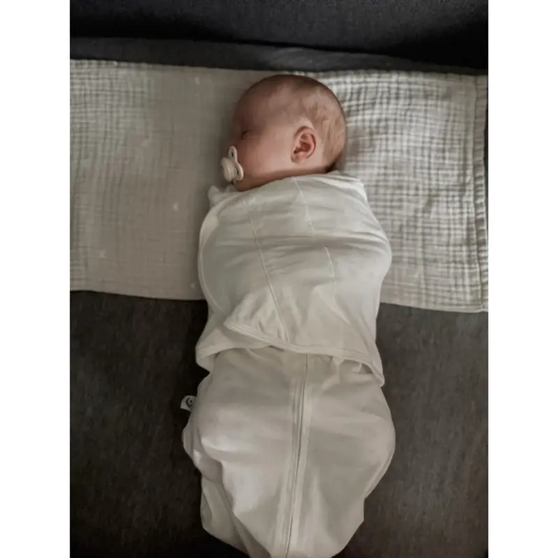 Easygrow Off White Easygrow Swaddle 2