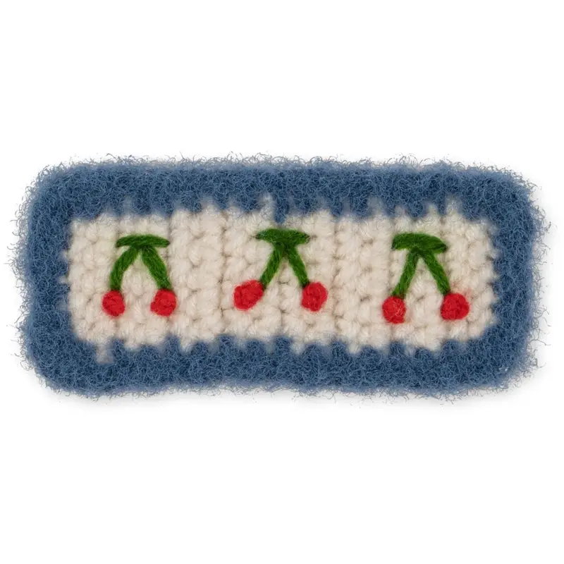 Konges Sløjd Cherry Crochet Hair Clip 1