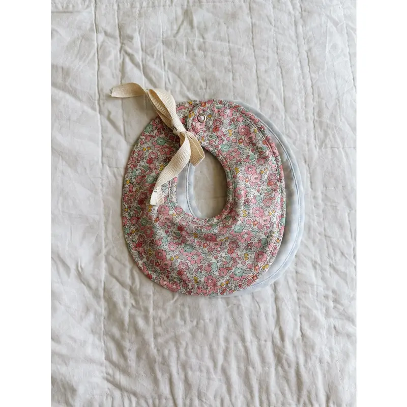 Lalaby Bibi Bib - Pink Betsy 1