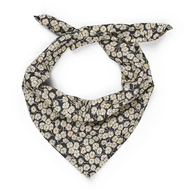 Lalaby Snowflower Vera Scarf 1