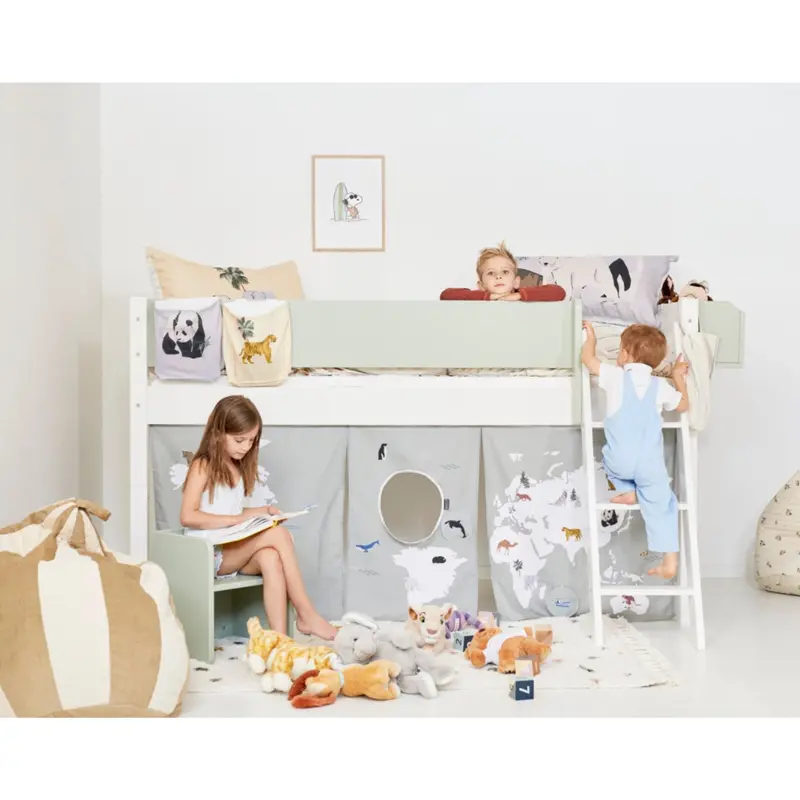 Manis-H Snow White Mari Halvhøj Bed With Skråstige 1