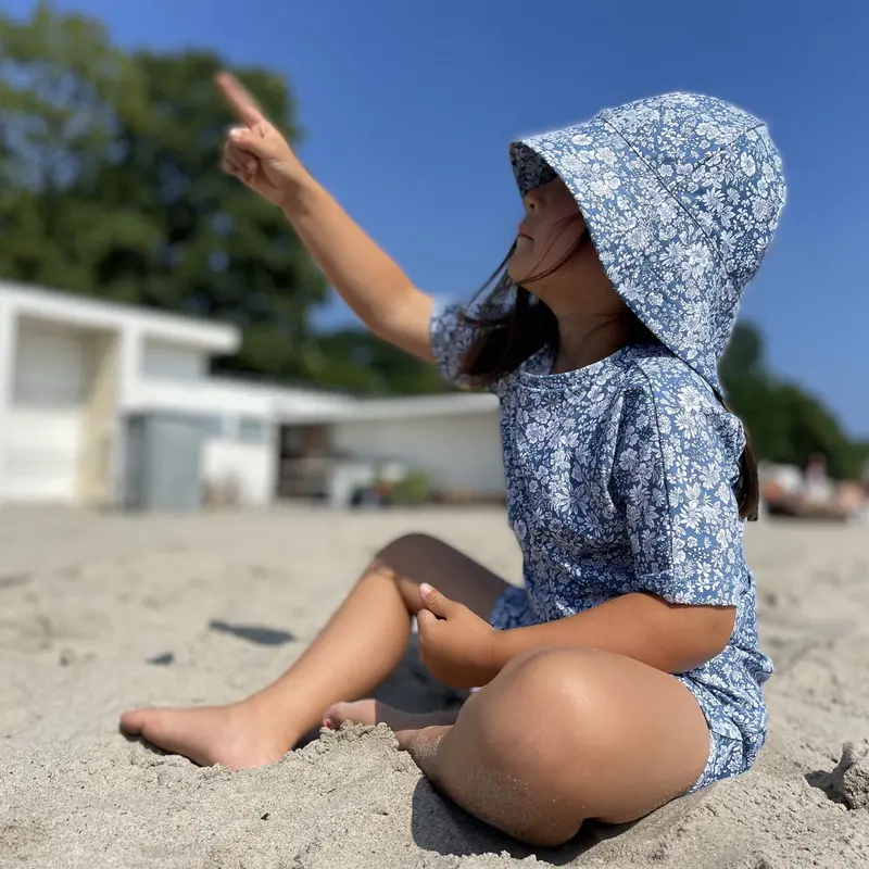 Petit Crabe Evening Sky (Made With Liberty© Fabric) Luna Boatneck Uv-Shirt S/S 2