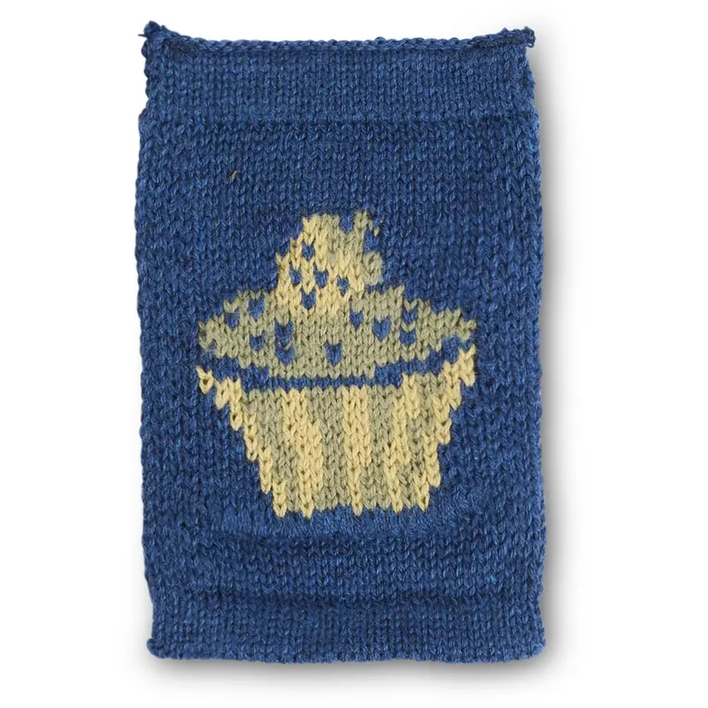 Smallstuff Blue Knitted Flag Birthsday Cake 1