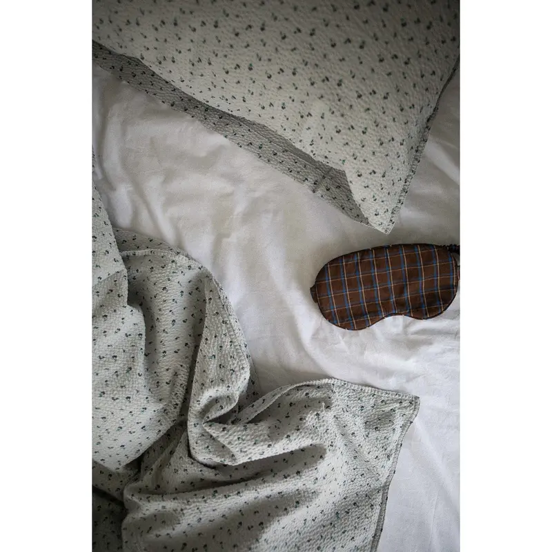 Studio Feder Cloudy Day Bedding Seersucker 2