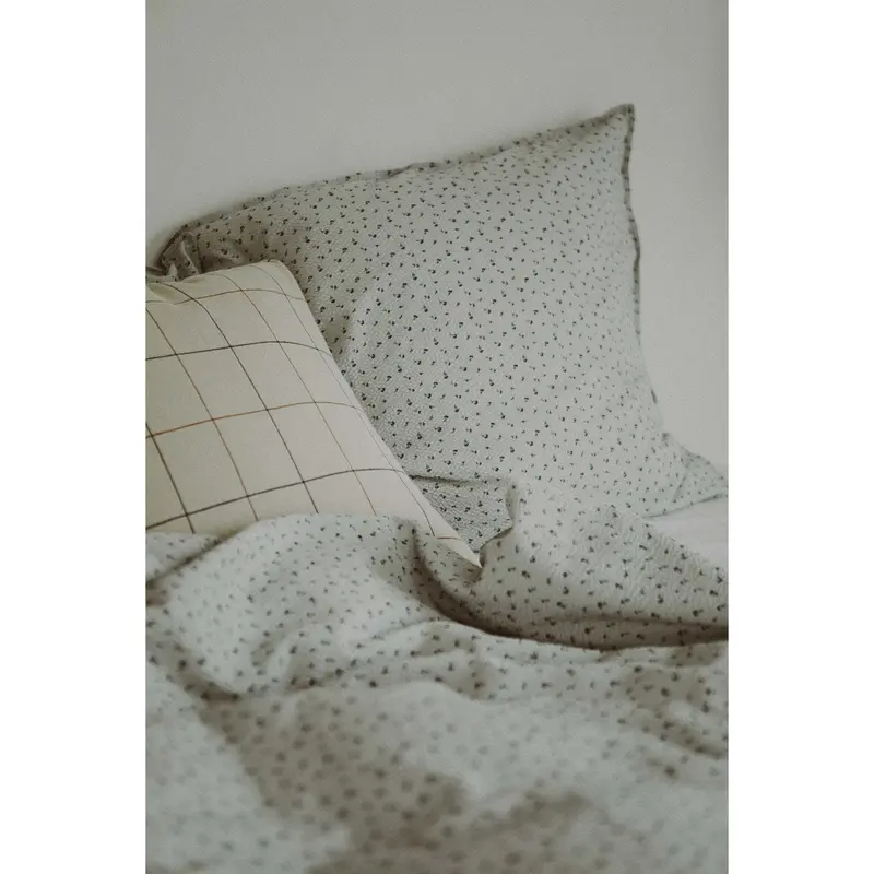 Studio Feder Cloudy Day Bedding Seersucker 3