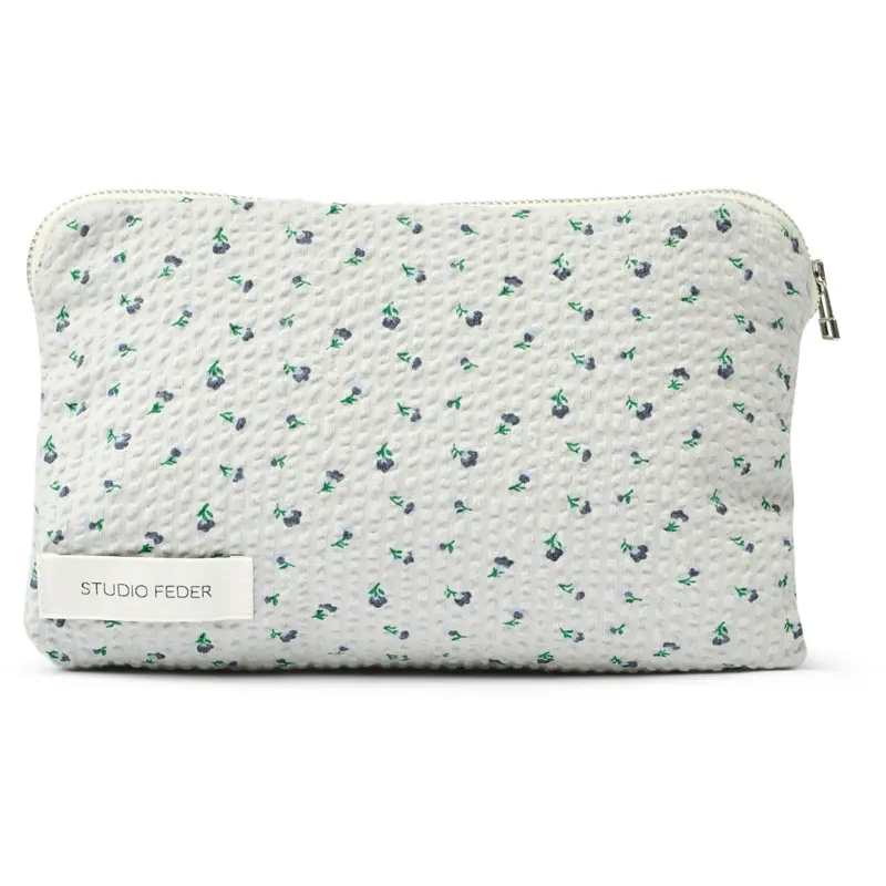 Studio Feder Cloudy Day Celia Mini Toiletry Bag Seersucker 1