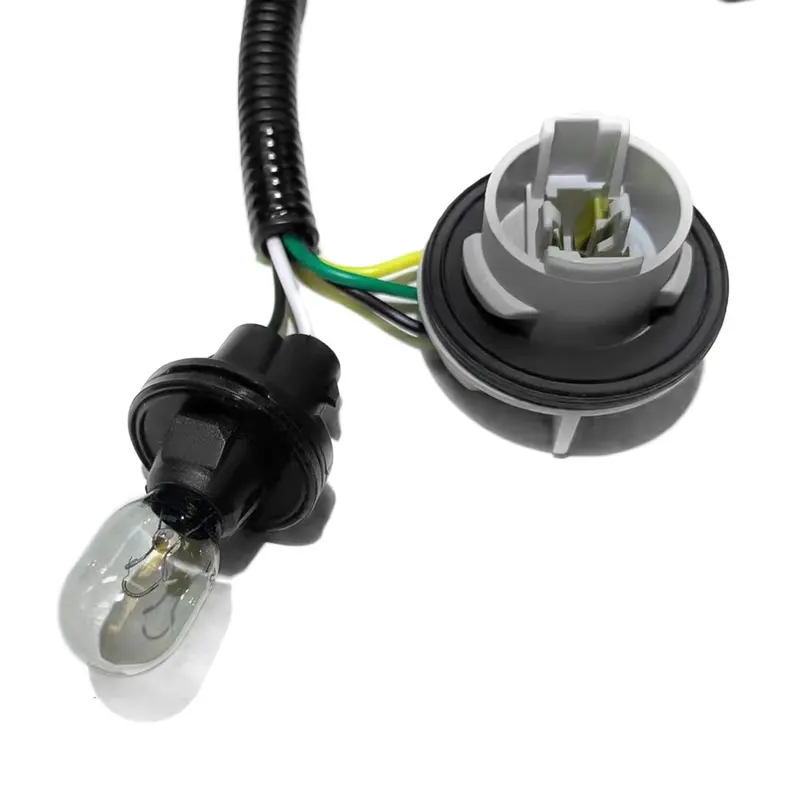 Alpharex 640011 Taillight Wiring Adapter – Plug-And-Play Harness For Aftermarket Installations 1